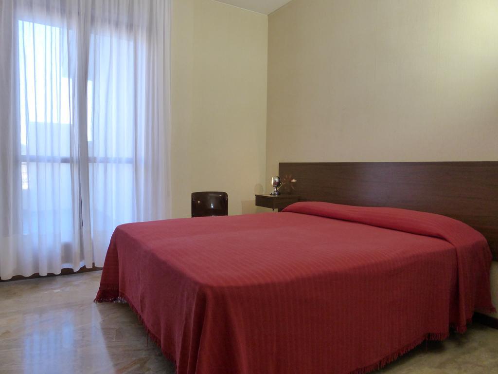 Residence Green Park Ventimiglia Room photo