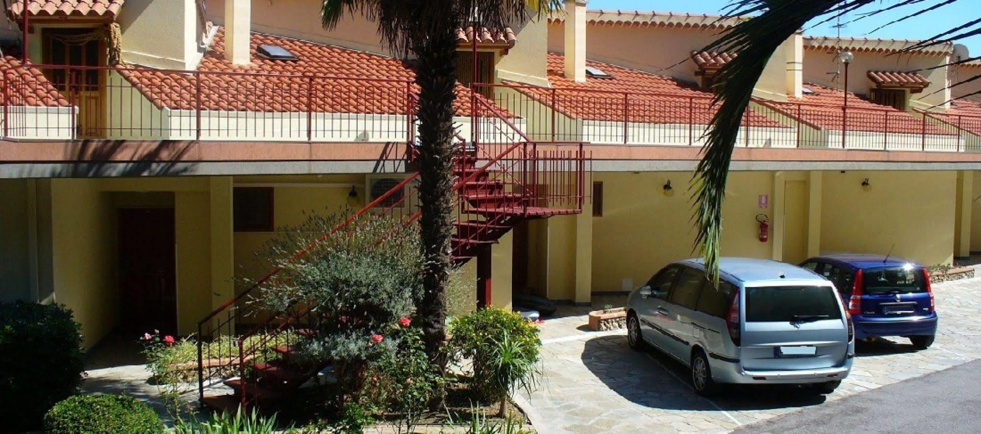 Residence Green Park Ventimiglia Exterior photo